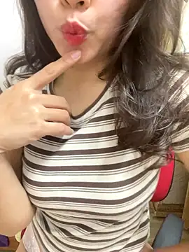 Snapshot of anna_sexy69 chatting on December 2025 06:17:02 AM anna sexy69 online show from December 2025 06:17:02 AM