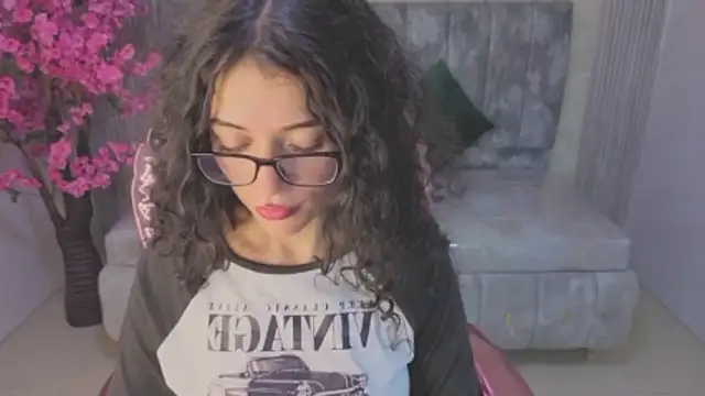 valkiria ardent s online show from February 2026 12:58:01 AM