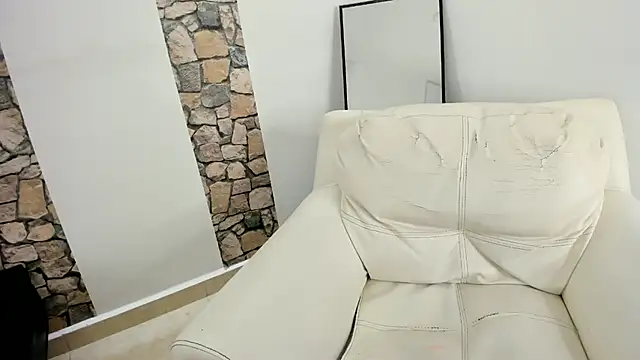 NinaCollinss1 online show from October 2025 03:52:01 PM