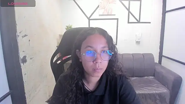 Noahsmitth  online show from October 2025 08:07:02 PM