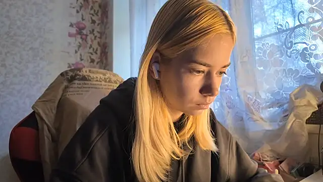 Witching Moon online show from October 2025 07:20:02 AM