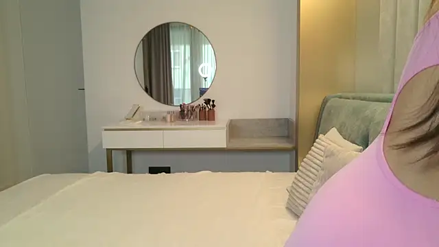 Lexii otto online show from April 2026 05:49:02 AM