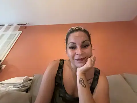 minettedusud online show from September 2025 07:32:01 AM