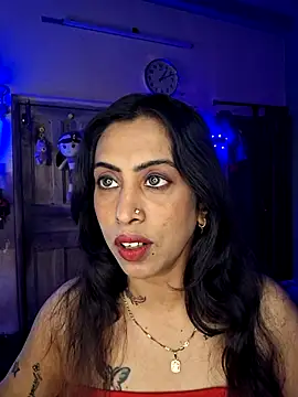Snapshot of Love_Beauty01 chatting on March 2026 06:58:01 PM Love Beauty01 online show from March 2026 06:58:01 PM