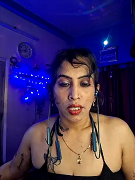 Snapshot of Love_Beauty01 chatting on March 2026 06:44:02 PM Love Beauty01 online show from March 2026 06:44:02 PM