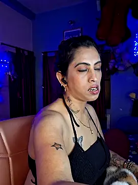 Snapshot of Love_Beauty01 chatting on March 2026 07:03:01 PM Love Beauty01 online show from March 2026 07:03:01 PM