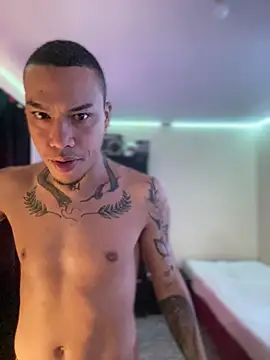 Snapshot of AlphaMasterXxx chatting on October 2025 12:38:02 PM AlphaMasterXxx online show from October 2025 12:38:02 PM