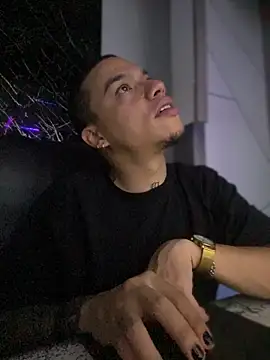 Snapshot of AlphaMasterXxx chatting on November 2025 06:26:02 AM AlphaMasterXxx online show from November 2025 06:26:02 AM