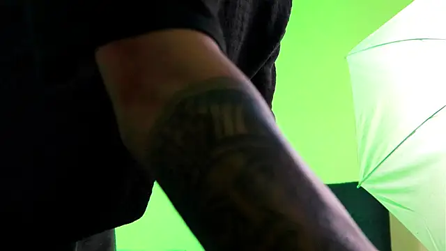 Snapshot of AlphaMasterXxx chatting on November 2025 08:31:01 PM AlphaMasterXxx online show from November 2025 08:31:01 PM