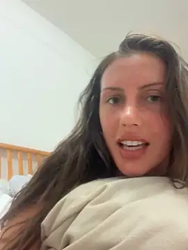 MilaRenee online show from October 2025 08:20:01 PM