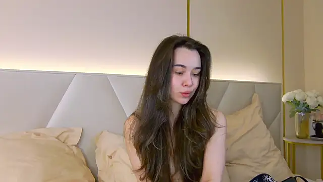 Snapshot of MiaMarlow chatting on November 2025 08:42:02 PM MiaMarlow online show from November 2025 08:42:02 PM