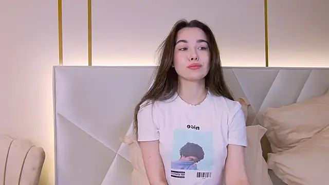 Snapshot of MiaMarlow chatting on November 2025 07:46:02 PM MiaMarlow online show from November 2025 07:46:02 PM