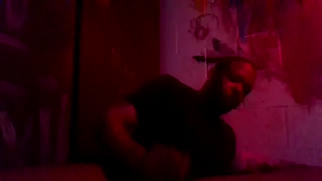 Nuttygmarley online show from April 2026 03:59:01 PM