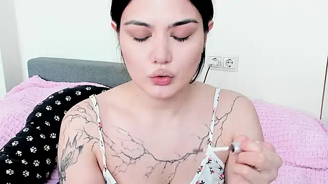 Dark Moni online show from April 2026 02:48:01 AM