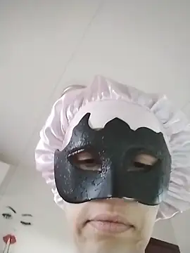 Snapshot of SweetSun69 chatting on February 2026 04:13:02 PM SweetSun69 online show from February 2026 04:13:02 PM