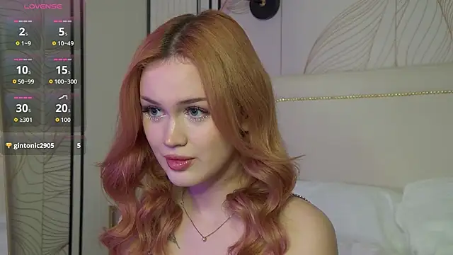 RemyFoxys online show from October 2025 07:15:01 AM