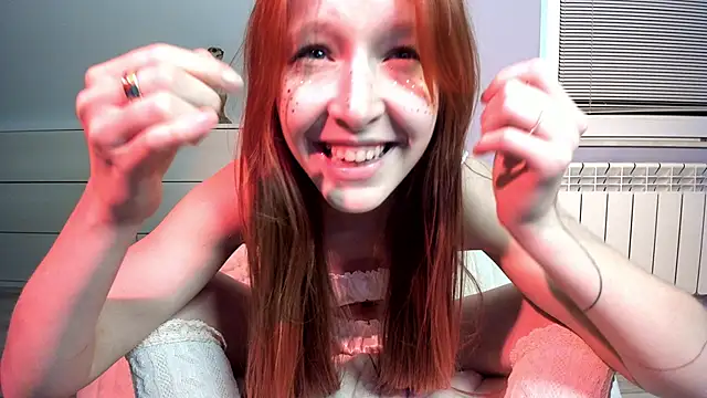 FoxieKiss online show from November 2025 04:20:01 PM