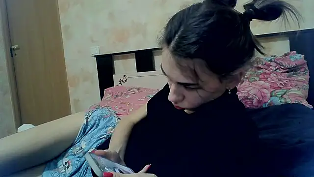 Crazy Empresis online show from October 2025 11:33:02 AM