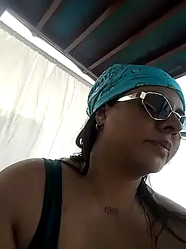 Luciana r online show from November 2025 09:13:01 PM