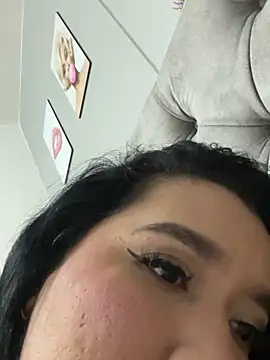 Aliciawhitee online show from September 2025 04:45:02 AM