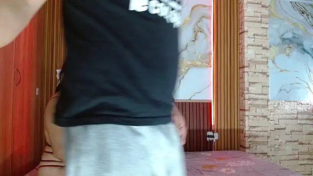 mollyandsam303av online show from February 2026 07:30:02 PM