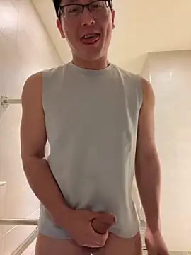 maxime0928 online show from April 2026 04:15:02 PM