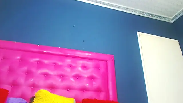 LoloQueen5 online show from February 2026 11:20:02 AM