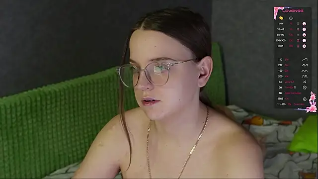 Violetwin online show from March 2026 06:26:01 PM