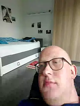 geilerd122 online show from October 2025 02:47:02 PM