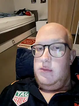 geilerd122 online show from October 2025 05:41:02 PM