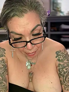 dieseldame1313 online show from March 2026 02:55:02 AM