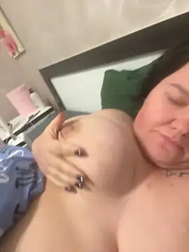 SunnyLeila2101 online show from November 2025 09:50:02 PM