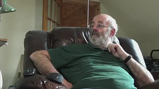 janzer13 online show from October 2025 02:07:02 PM