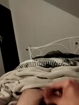 Snapshot of tip_hard_cock chatting on October 2025 04:42:02 PM tip hard cock online show from October 2025 04:42:02 PM