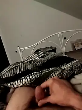 Snapshot of tip_hard_cock chatting on November 2025 08:30:02 PM tip hard cock online show from November 2025 08:30:02 PM