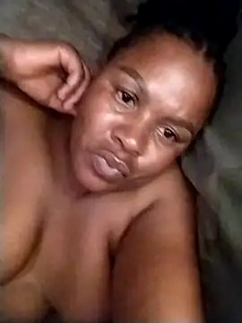 Snapshot of _bev chatting on February 2026 08:06:01 PM bev online show from February 2026 08:06:01 PM