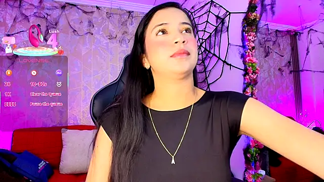 Snapshot of SophiaWalker_1 chatting on October 2025 11:03:01 AM SophiaWalker 1 online show from October 2025 11:03:01 AM