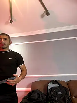 Snapshot of ArturoCardona_ chatting on October 2025 01:00:01 PM ArturoCardona online show from October 2025 01:00:01 PM