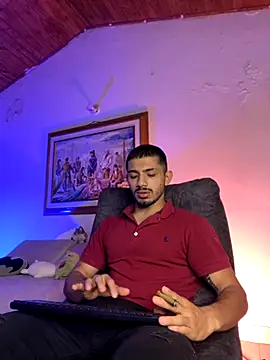 Snapshot of ArturoCardona_ chatting on November 2025 01:11:01 PM ArturoCardona online show from November 2025 01:11:01 PM