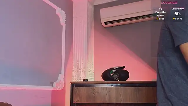 Snapshot of ArturoCardona_ chatting on December 2025 07:31:01 PM ArturoCardona online show from December 2025 07:31:01 PM