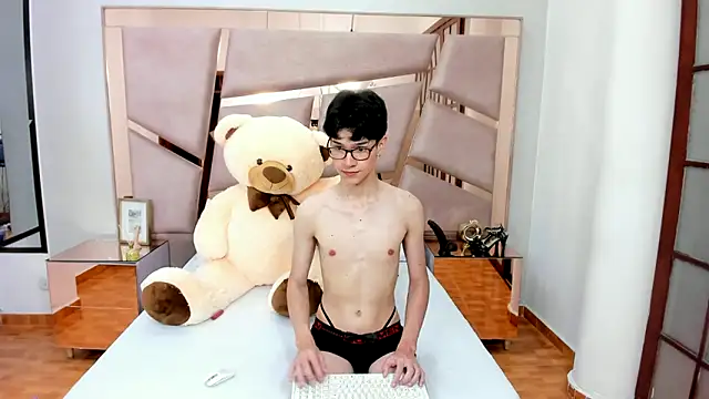 AustinFluf online show from September 2025 11:55:01 AM
