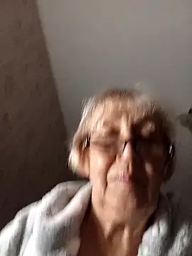 Snapshot of Anatolia5961 chatting on October 2025 03:24:02 PM Anatolia5961 online show from October 2025 03:24:02 PM