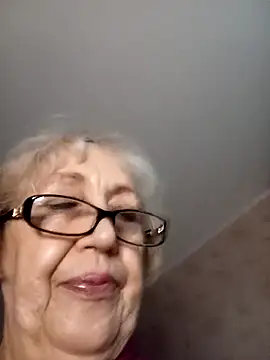 Snapshot of Anatolia5961 chatting on November 2025 04:33:02 AM Anatolia5961 online show from November 2025 04:33:02 AM