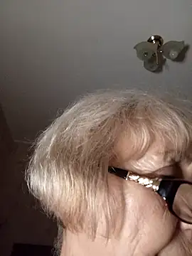 Snapshot of Anatolia5961 chatting on November 2025 04:13:02 PM Anatolia5961 online show from November 2025 04:13:02 PM