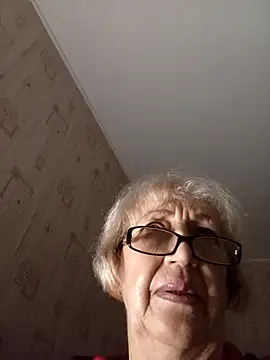 Snapshot of Anatolia5961 chatting on November 2025 04:28:02 AM Anatolia5961 online show from November 2025 04:28:02 AM