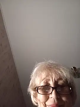 Snapshot of Anatolia5961 chatting on November 2025 02:10:01 AM Anatolia5961 online show from November 2025 02:10:01 AM