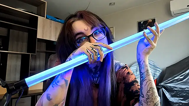 Snapshot of HighelikeGirl chatting on September 2025 07:12:01 AM HighelikeGirl online show from September 2025 07:12:01 AM