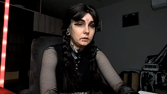 Snapshot of HighelikeGirl chatting on October 2025 12:16:02 PM HighelikeGirl online show from October 2025 12:16:02 PM