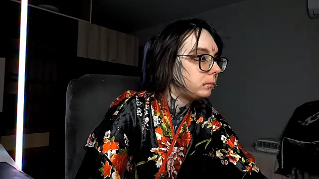 Snapshot of HighelikeGirl chatting on October 2025 02:08:01 PM HighelikeGirl online show from October 2025 02:08:01 PM