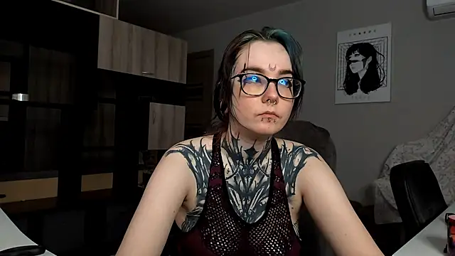 Snapshot of HighelikeGirl chatting on October 2025 08:05:02 AM HighelikeGirl online show from October 2025 08:05:02 AM